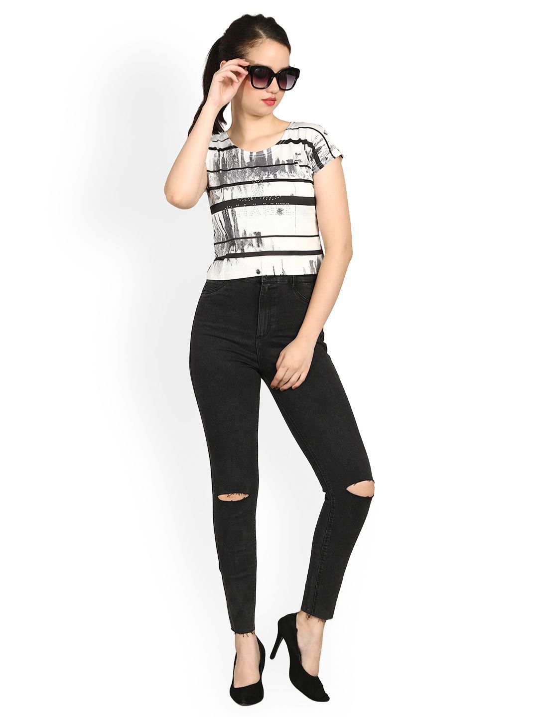 Kotty Women Black Skinny Fit High-Rise Slash Knee Jeans