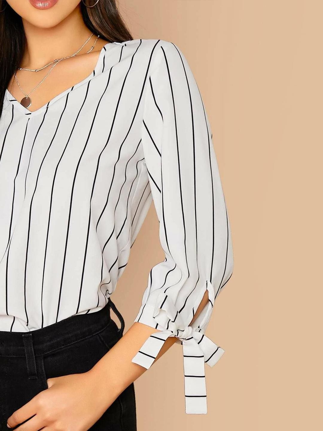 Kotty Striped V-Neck Regular Top