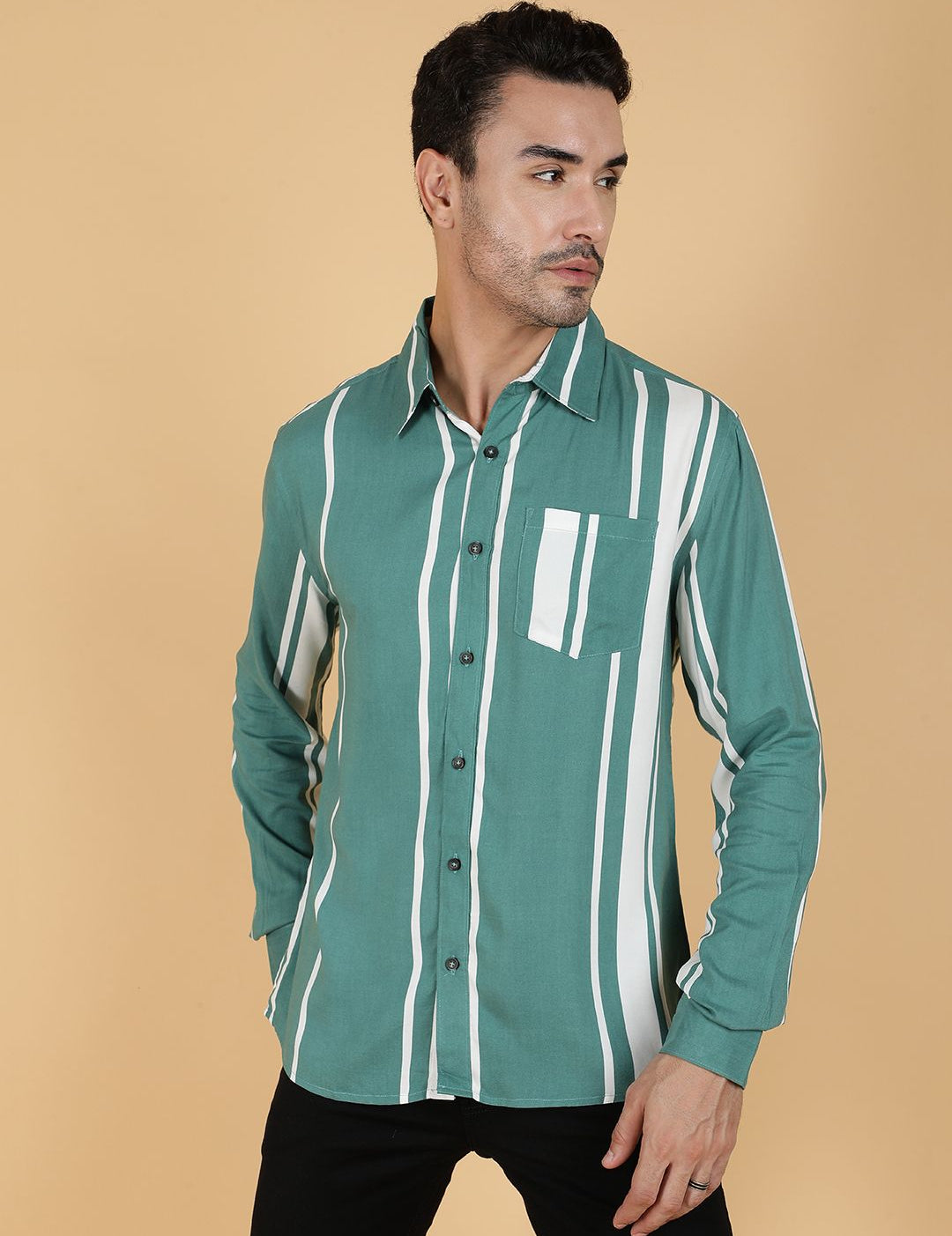 Kotty Men Relaxed Spread Collar Graphic Printed Cotton Casual Shirt