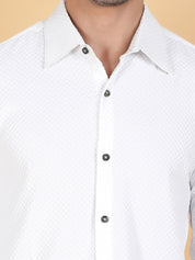 Kotty Men Relaxed Spread Collar Textured Cotton Casual Shirt
