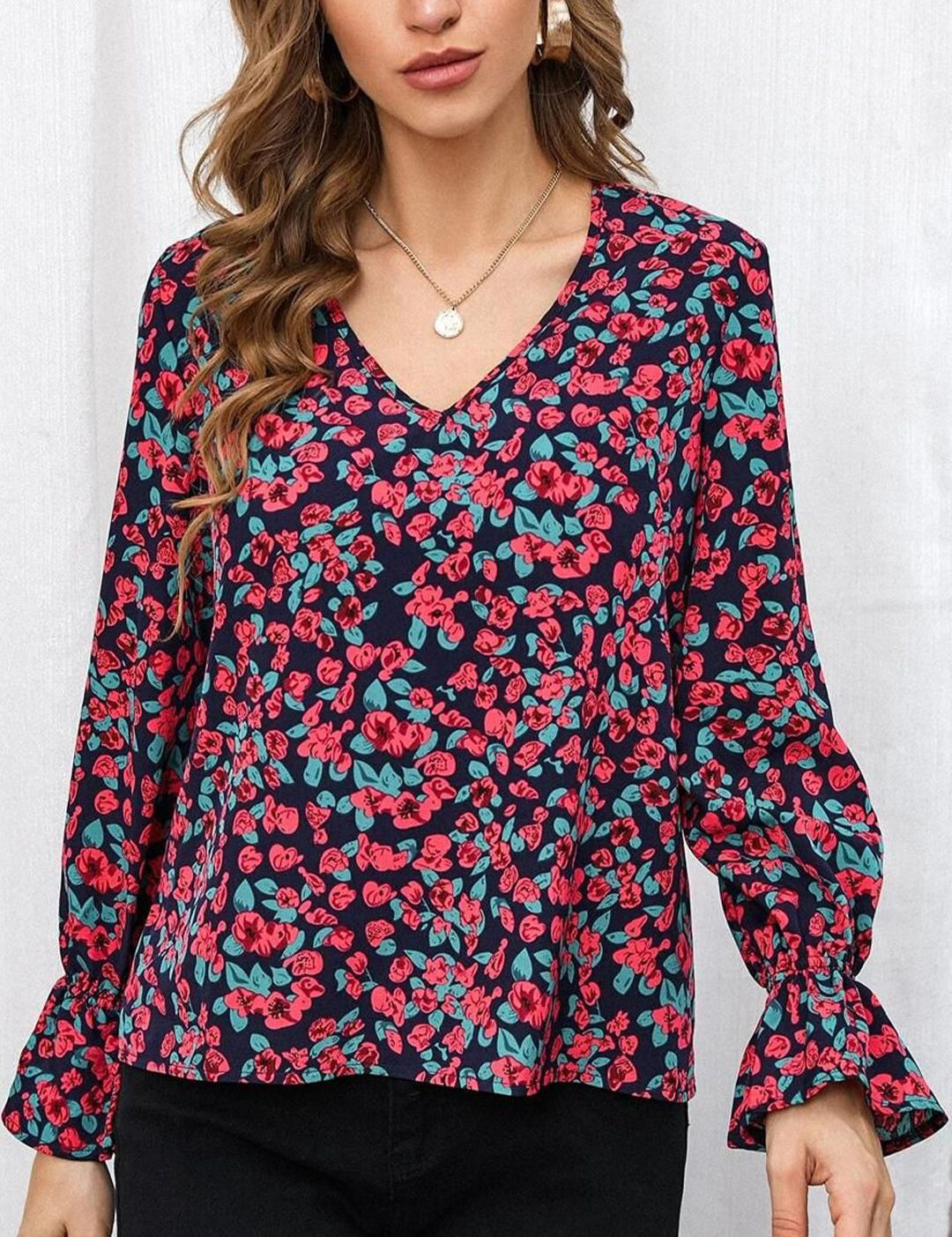 Kotty Floral Printed V-Neck Crepe Top