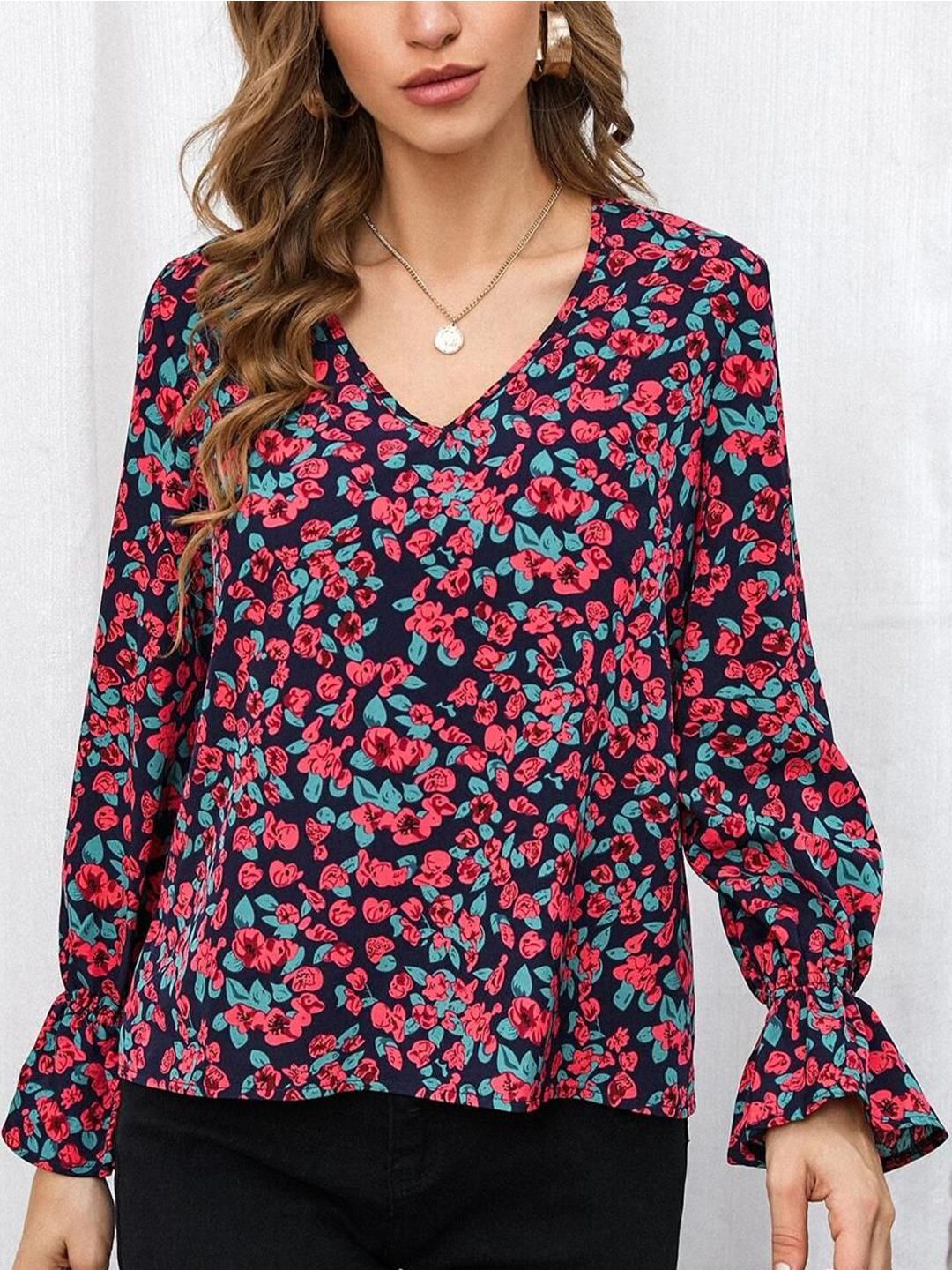 Kotty Floral Printed V-Neck Crepe Top