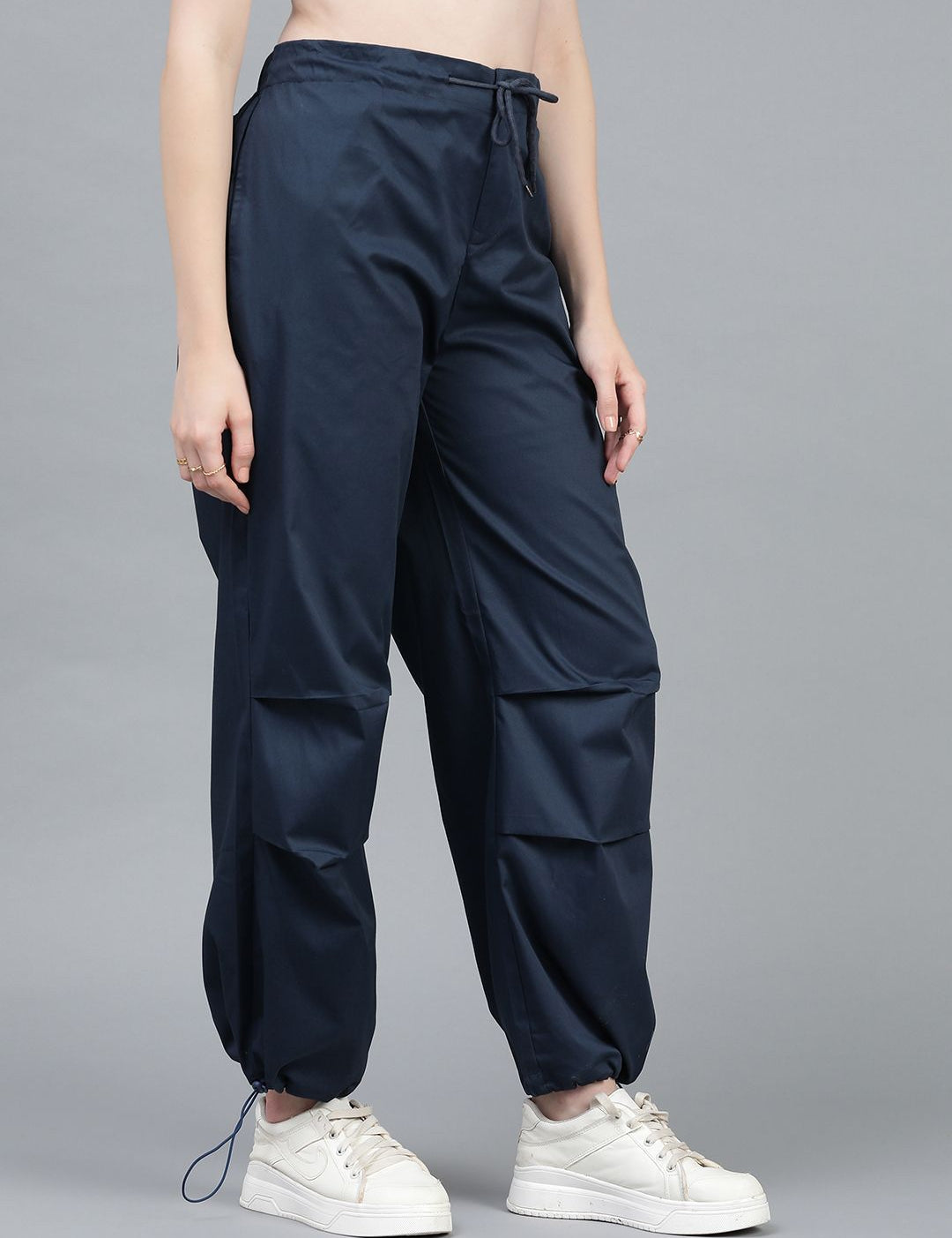 Kotty Women High-Rise Easy Wash Cotton Cargos Trousers