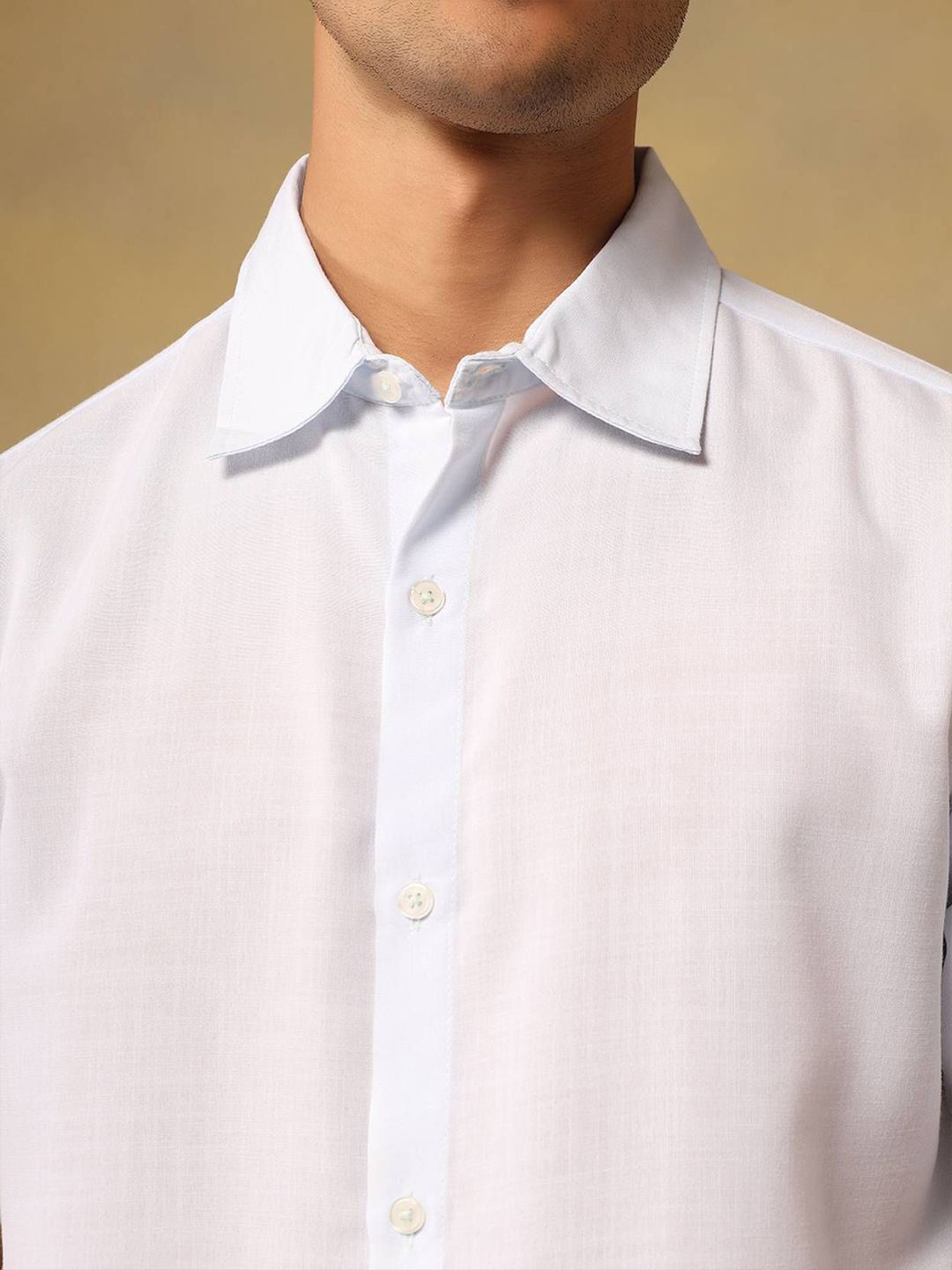 Kotty Men Comfort Fit Solid Spread Collar Linen Casual Shirt