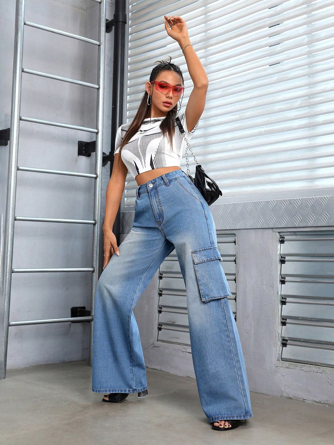 Kotty Women Straight Fit High-Rise Stretchable Jeans