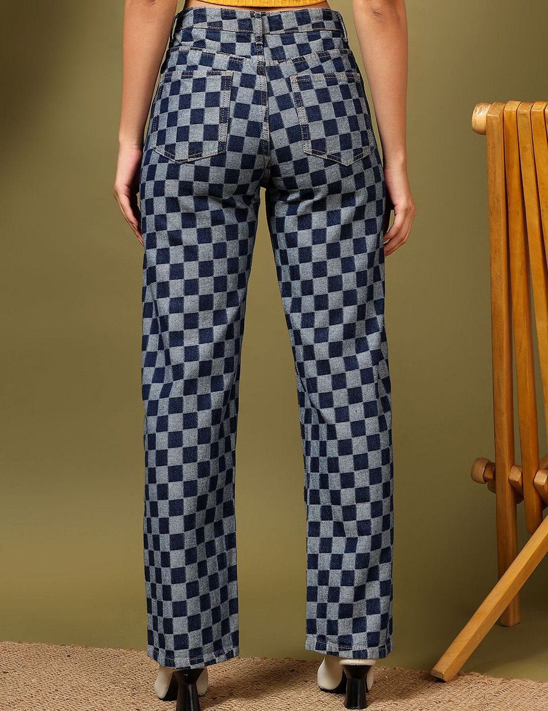 Kotty Women Straight Fit High-Rise Stretchable Jeans