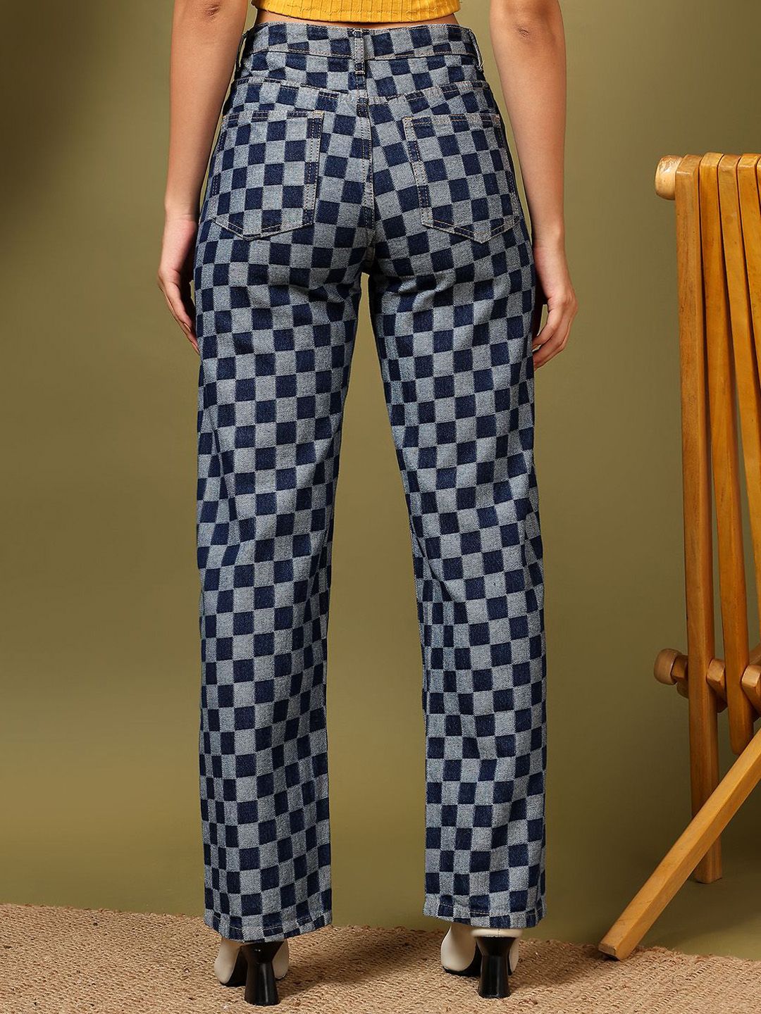 Kotty Women Straight Fit High-Rise Stretchable Jeans