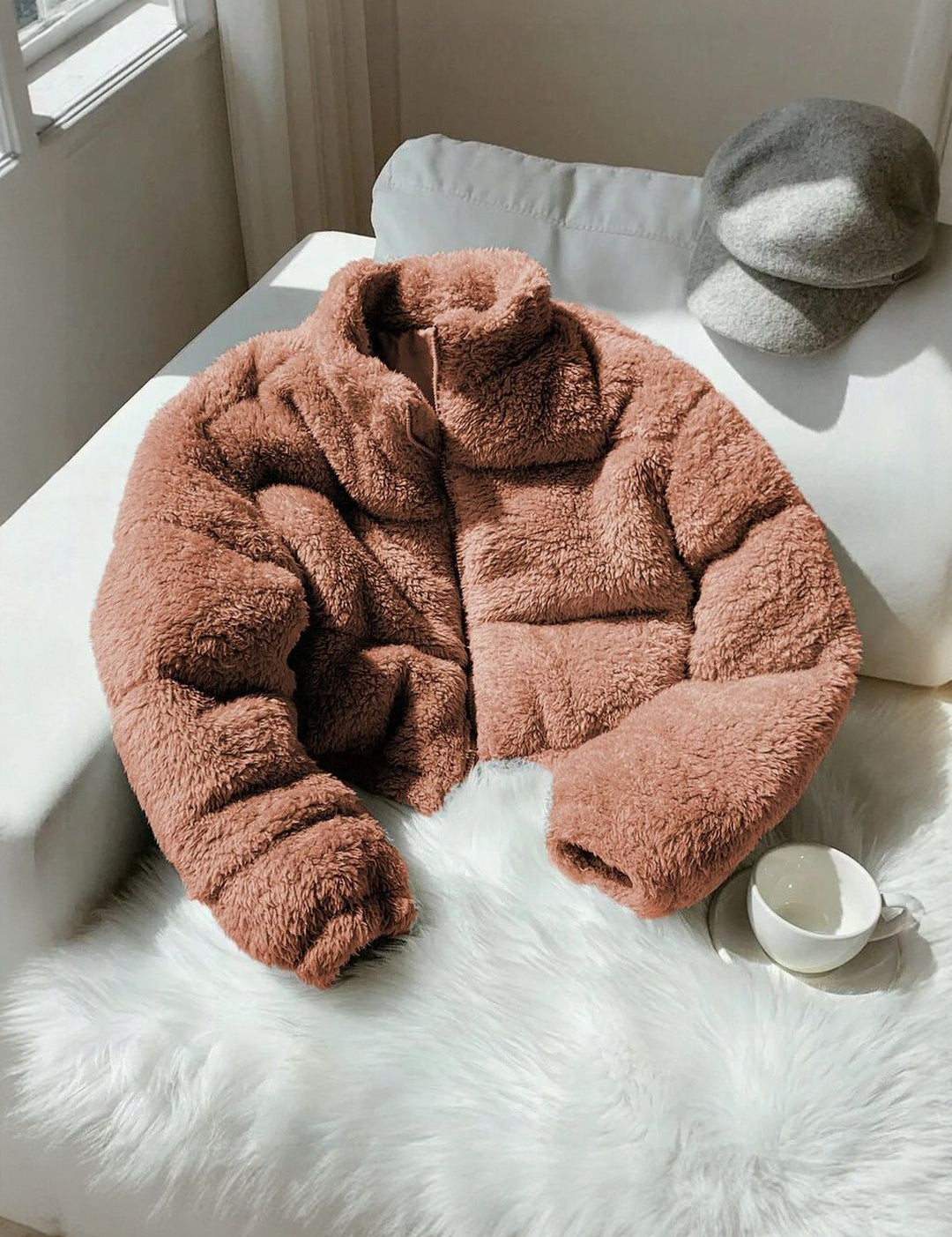 Kotty Women Cozy Double-Sided Teddy Fleece Crop Puffer Jacket