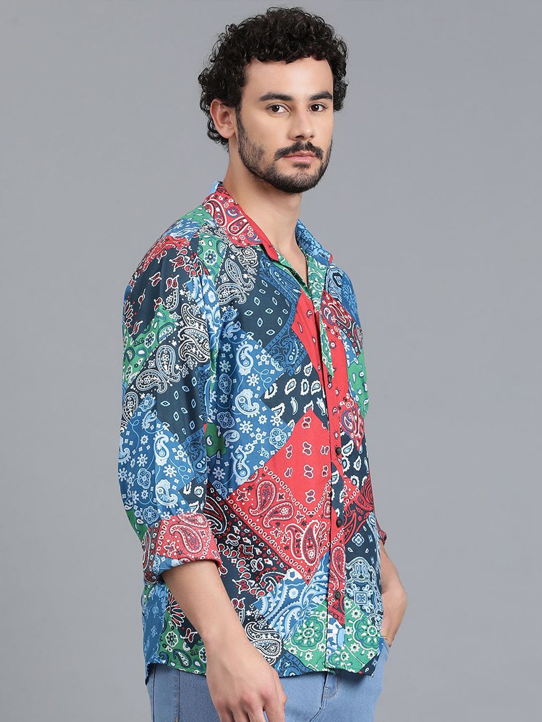 Kotty Men Spread Collar Ethnic Motifs Printed Cotton Casual Shirt
