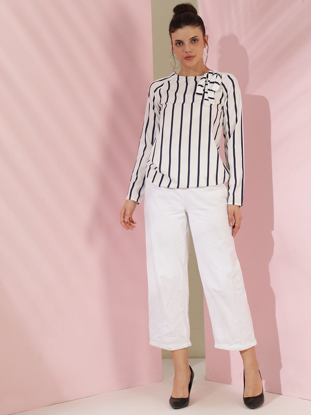 Kotty Women Vertical Striped Round Neck  Top