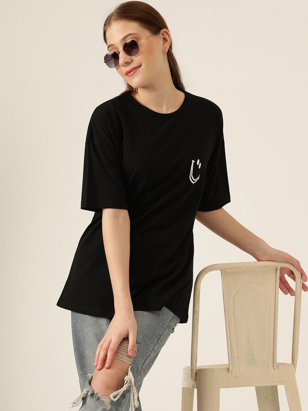 Kotty Round Neck Drop-Shoulder Sleeves Oversized T-shirt