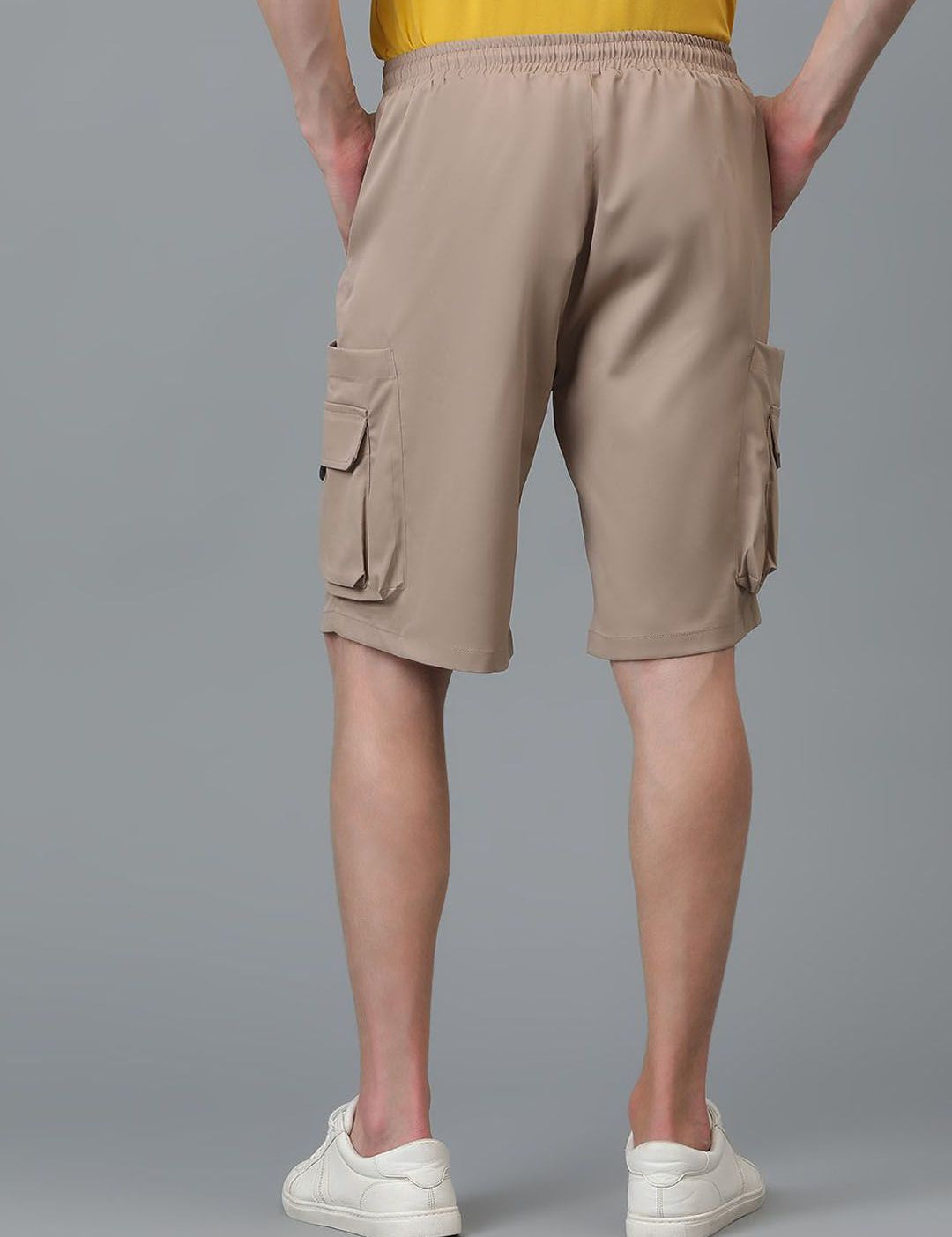 Kotty Men Low-Rise Cargo Shorts