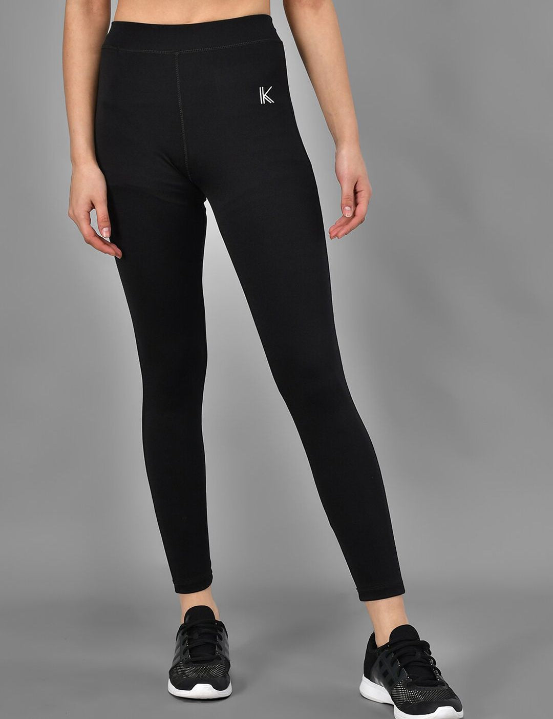 Kotty Women Black Solid Tights