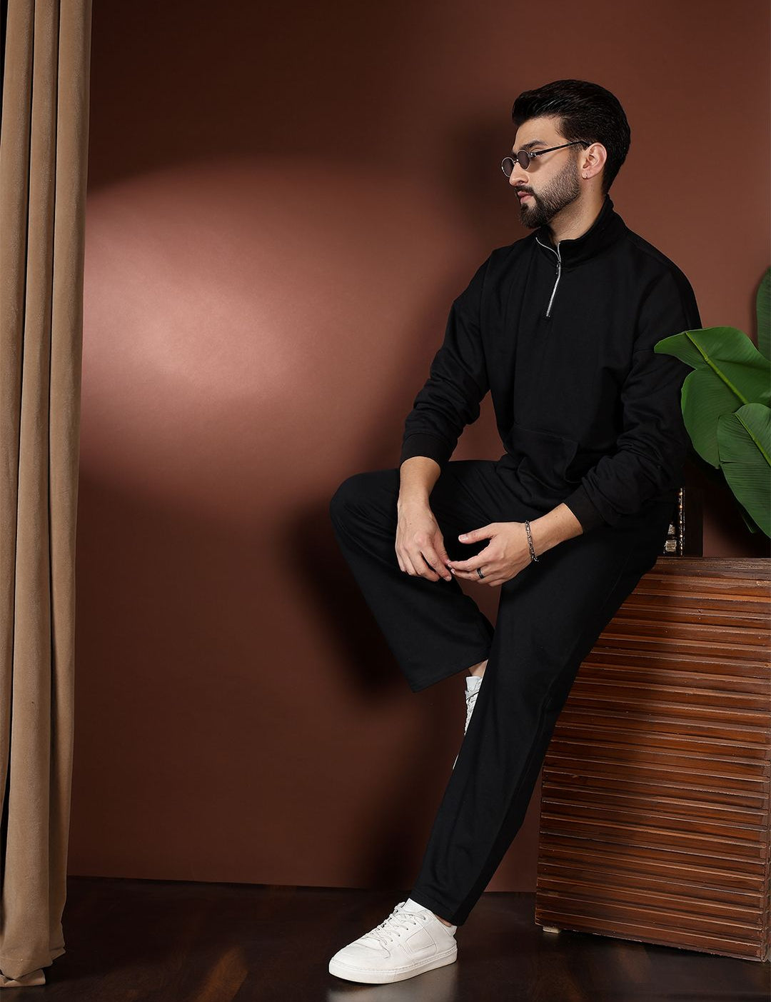 Kotty High Neck Acrylic Sweatshirt With Joggers