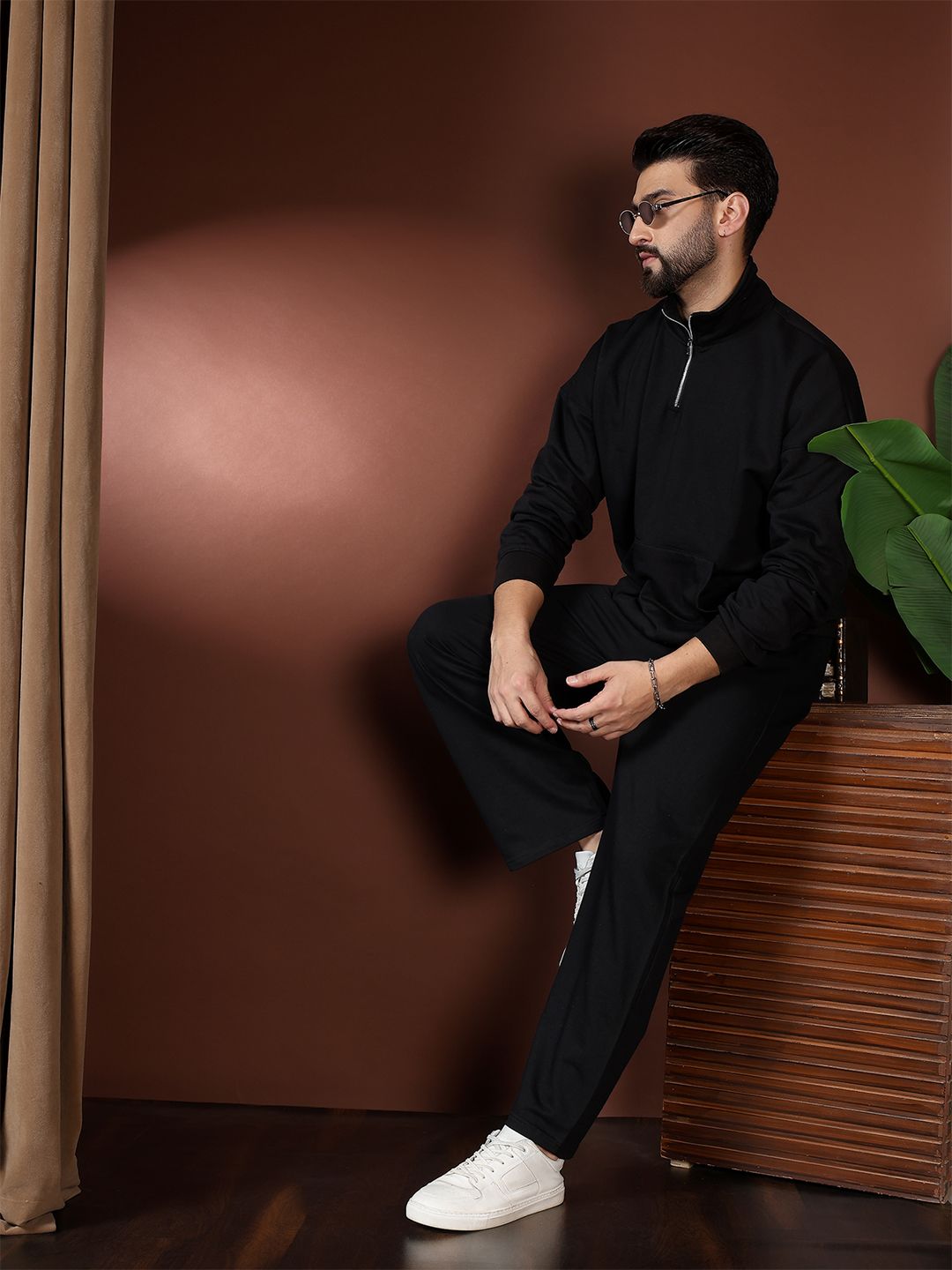 Kotty High Neck Acrylic Sweatshirt With Joggers