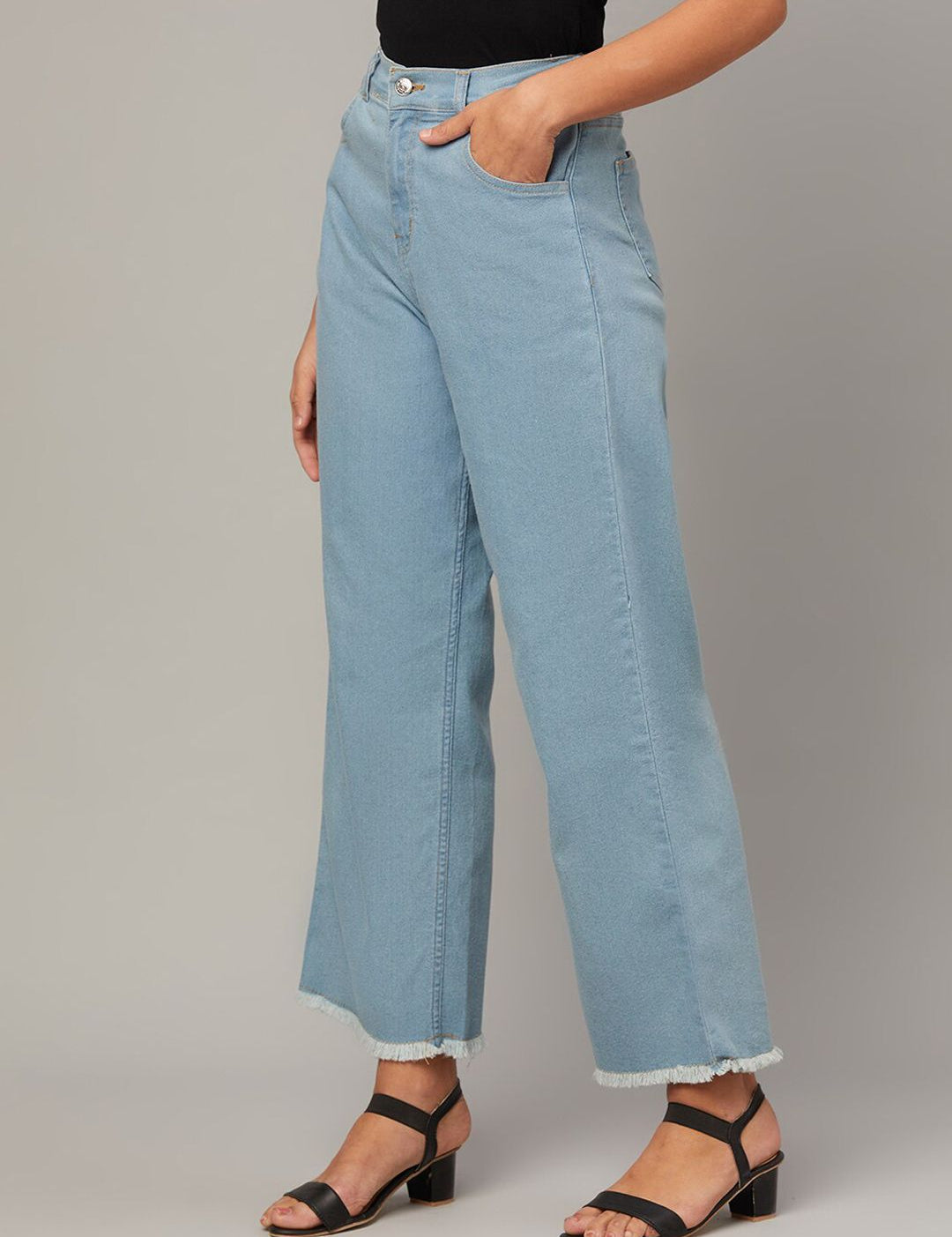 Kotty Women Jean Straight Fit High-Rise Stretchable Jeans