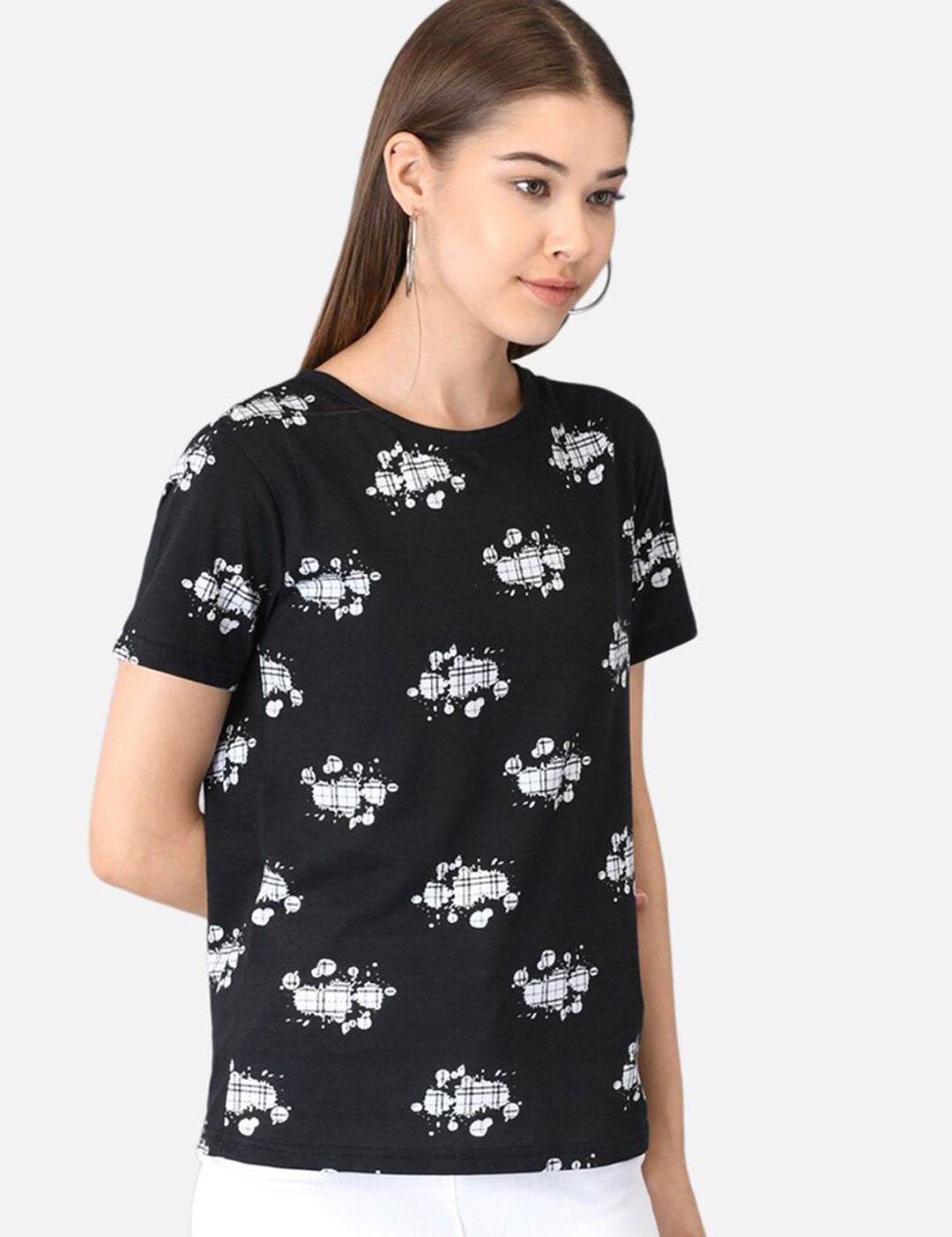 Kotty Women Black Printed Round Neck T-shirt