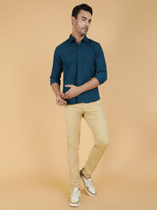 Kotty Men Relaxed Spread Collar Textured Casual Shirt