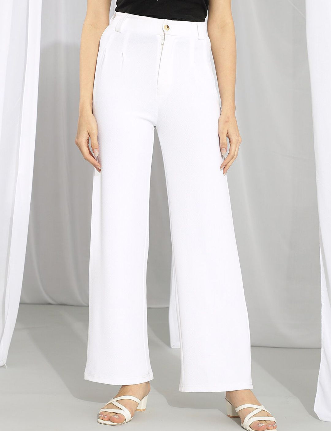 Kotty Women White Relaxed Straight Leg Straight Fit Easy Wash Parallel Trousers