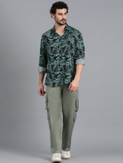 Kotty New Green & Black Floral Printed Spread Collar Relaxed Fit Casual Shirt