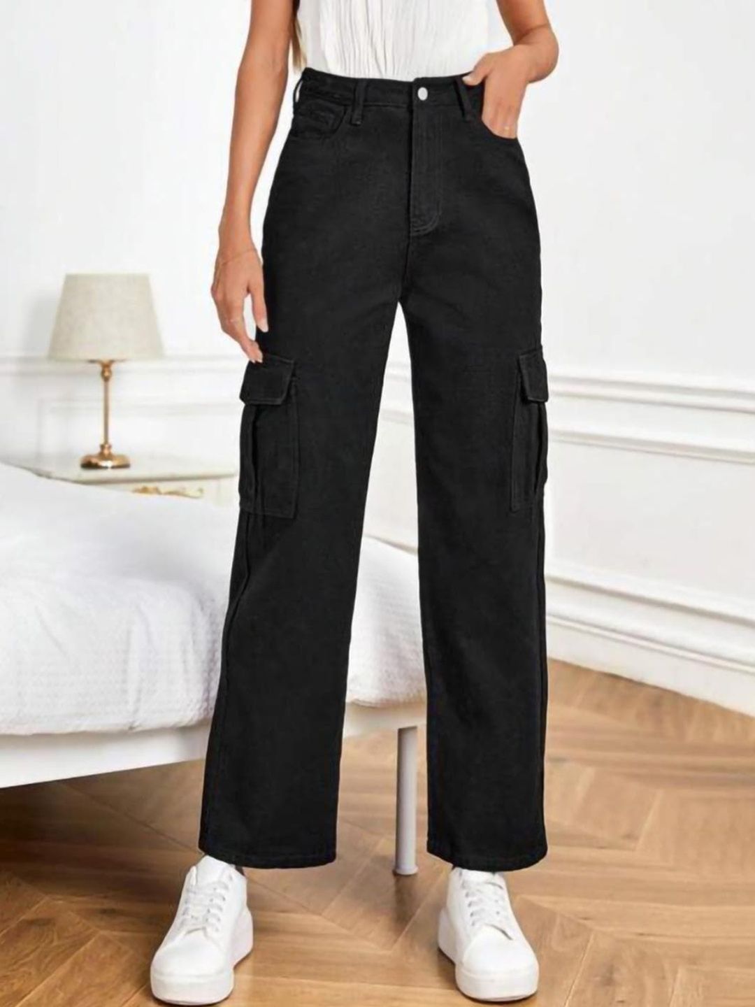 Kotty Women Black Jean Straight Fit High Rise Clean Look Stretchable Jeans