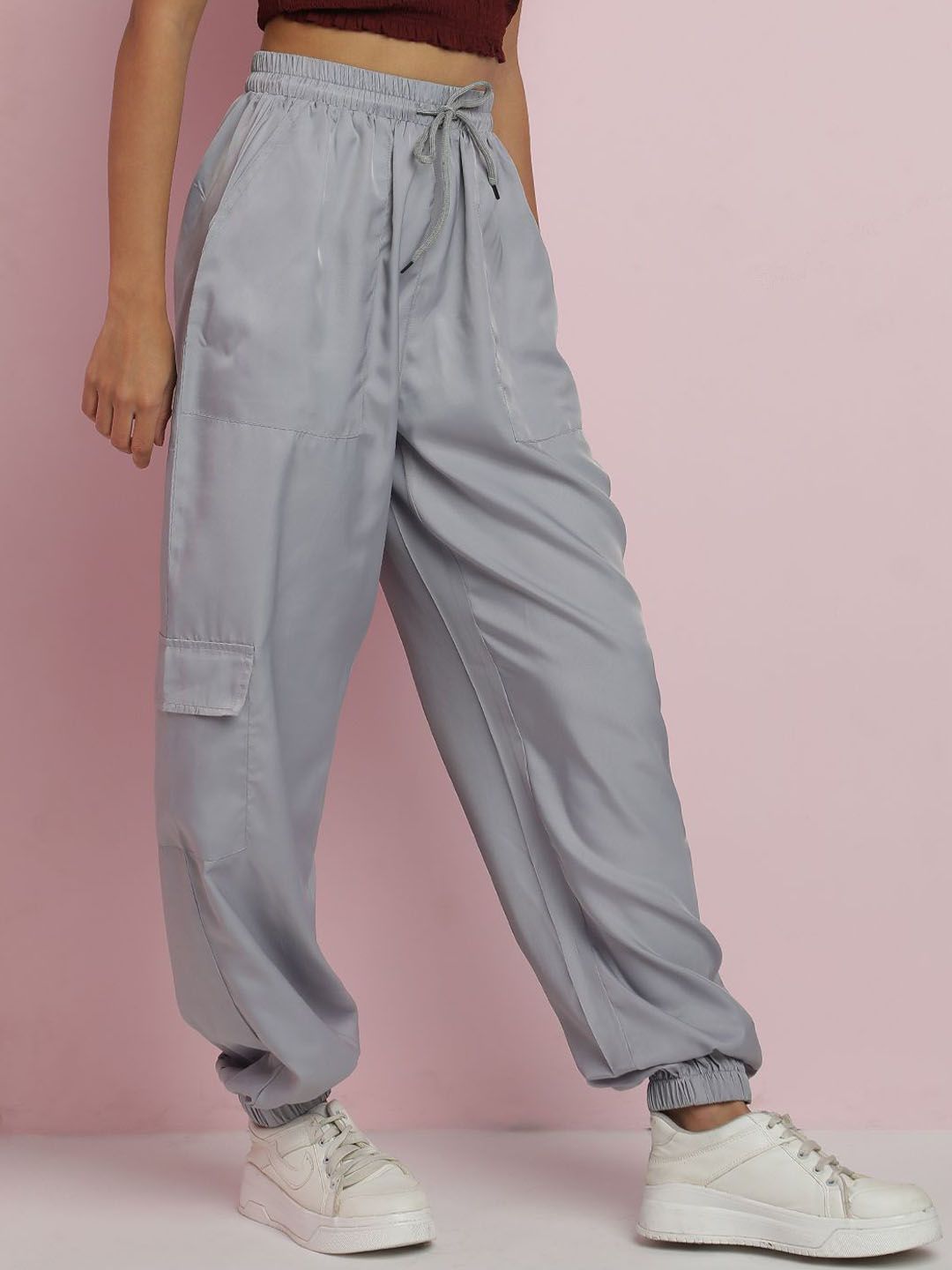 Kotty Women Relaxed High-Rise Easy Wash Cargo Joggers 