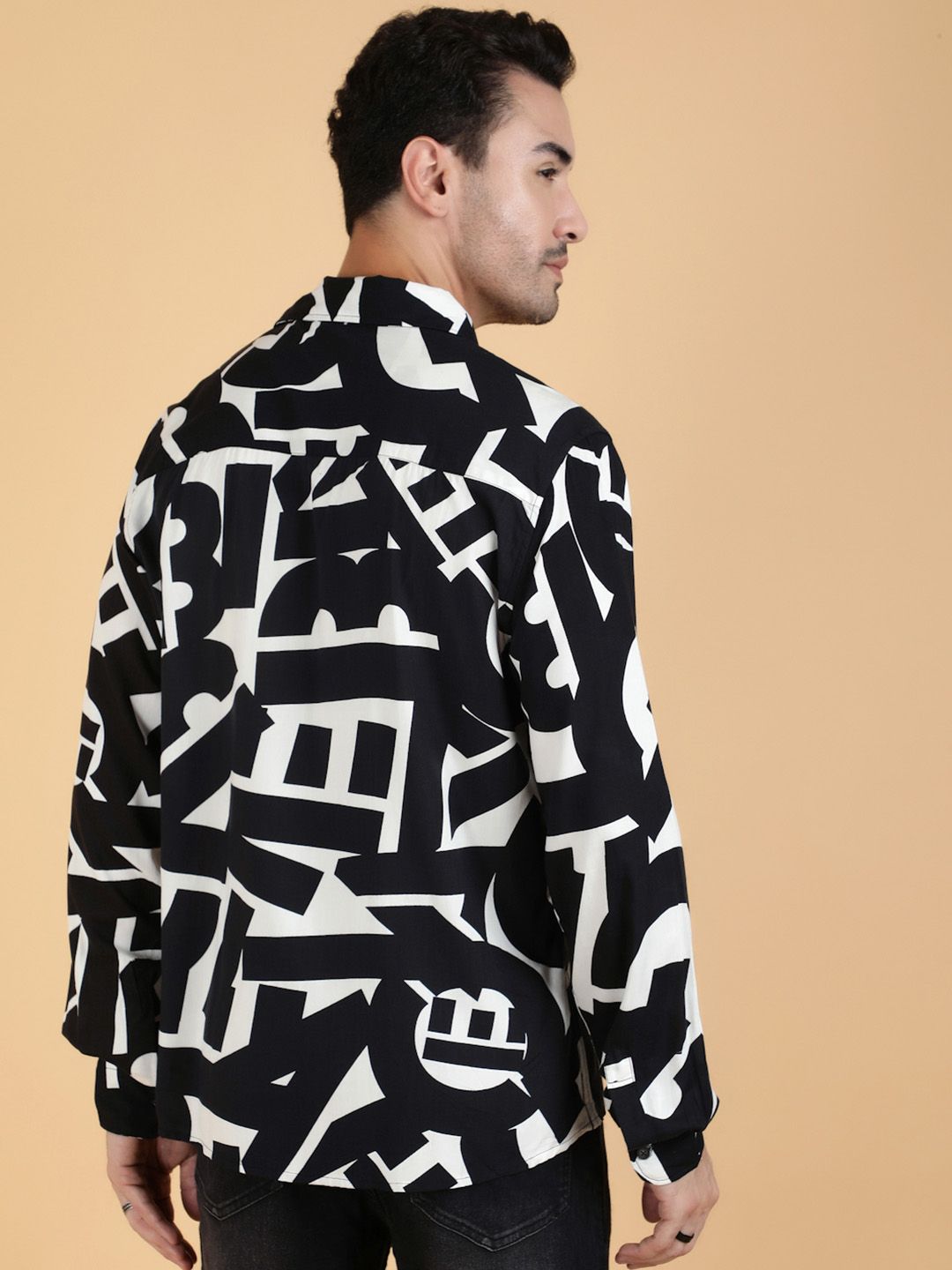 Kotty Men Relaxed Spread Collar Graphic Printed Cotton Casual Shirt