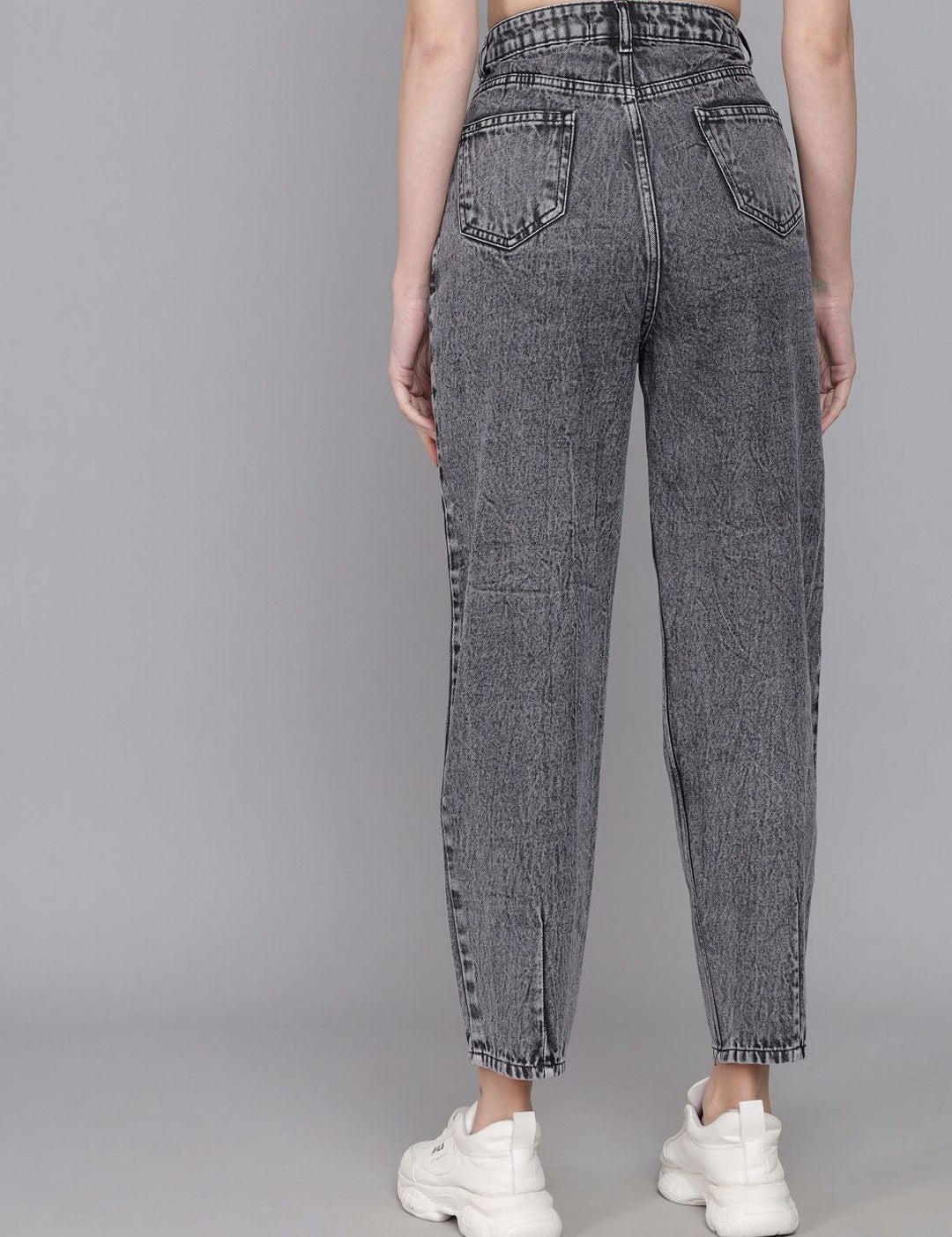 Kotty Women Straight Fit High-Rise Heavy Fade Stretchable Jeans