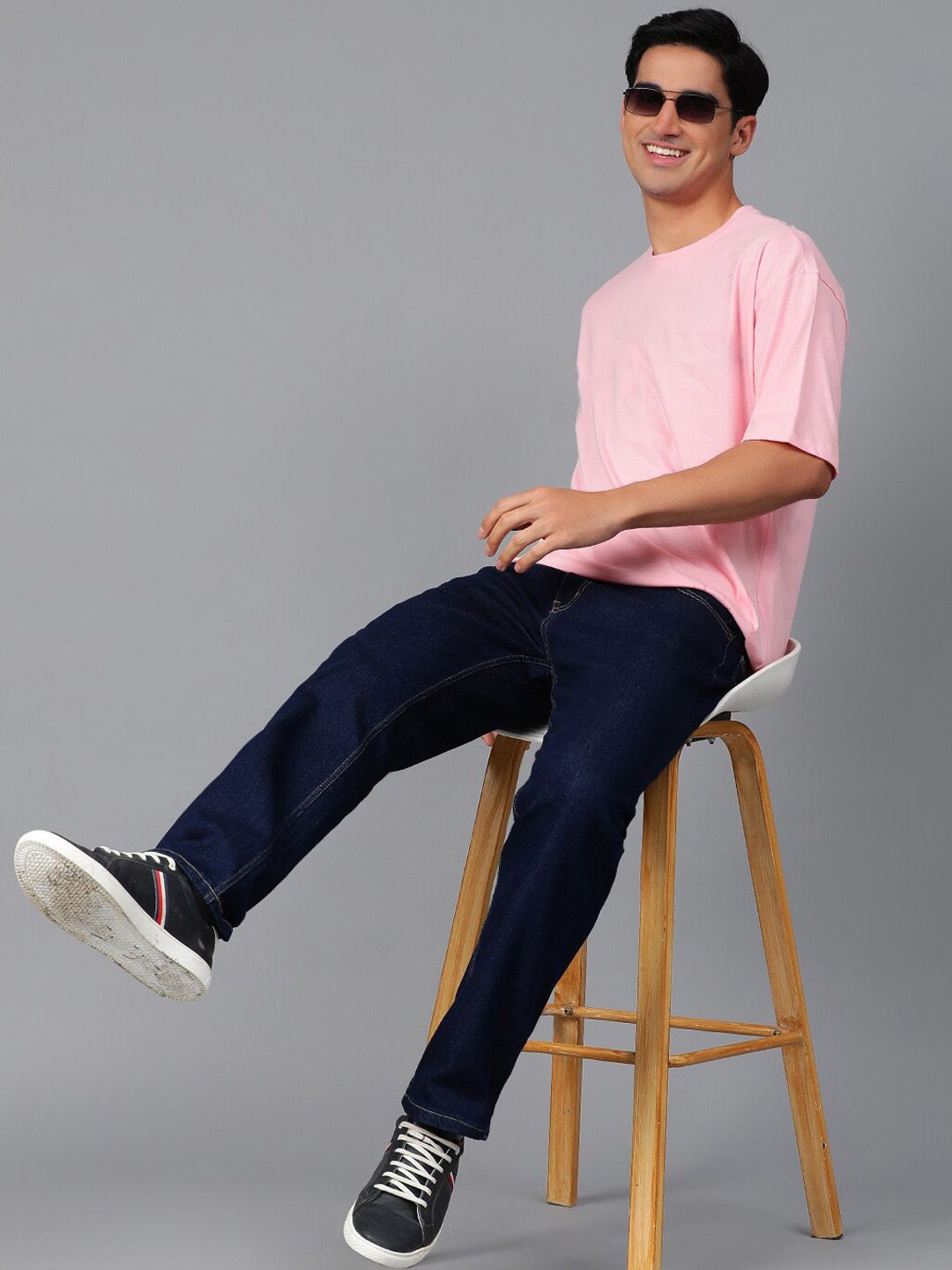 Kotty Men Jean Slim Fit Low-Rise Clean Look Stretchable Jeans