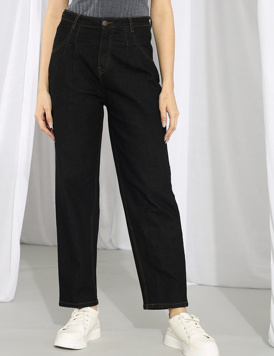 Kotty Women Black Straight Fit High-Rise Stretchable Jeans