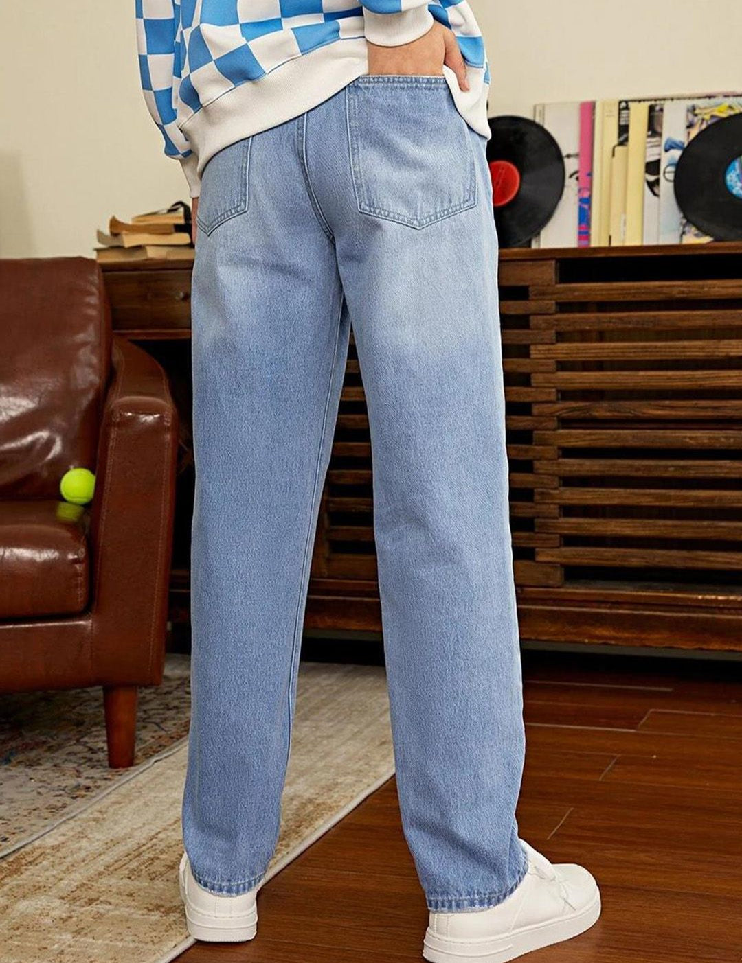 Kotty Men Blue Jean Low-Rise Clean Look Light Fade Stretchable Jeans