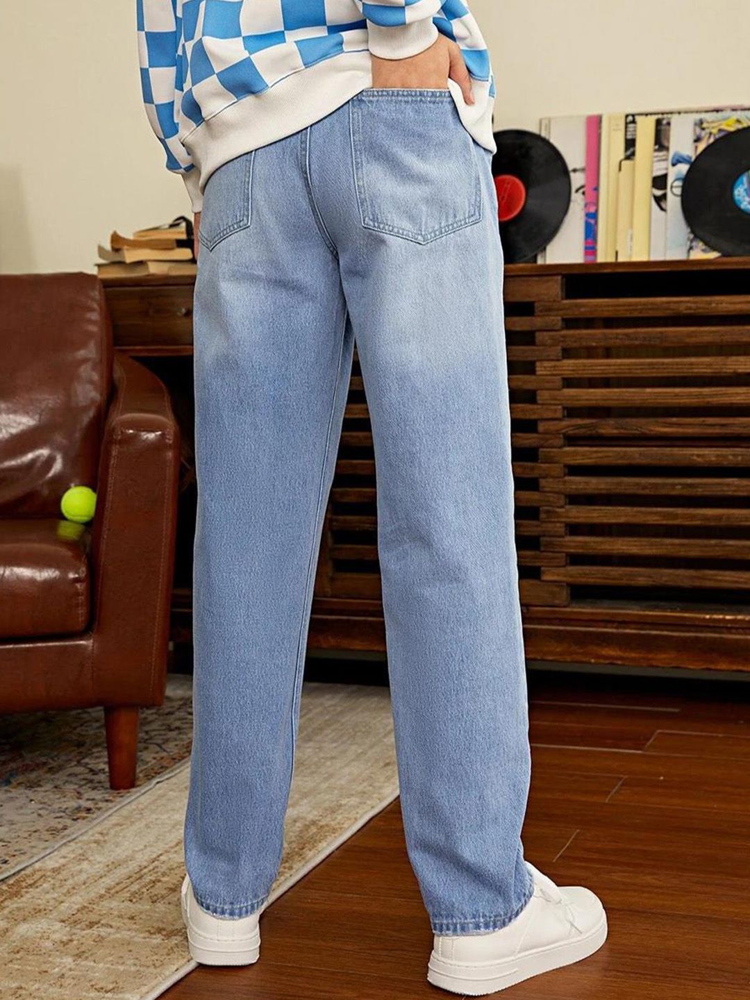 Kotty Men Blue Jean Low-Rise Clean Look Light Fade Stretchable Jeans