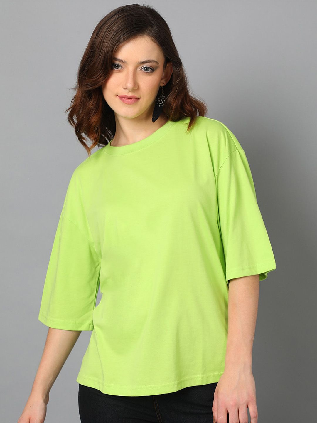 Kotty Round Neck Drop-Shoulder Sleeves Oversized T-shirt