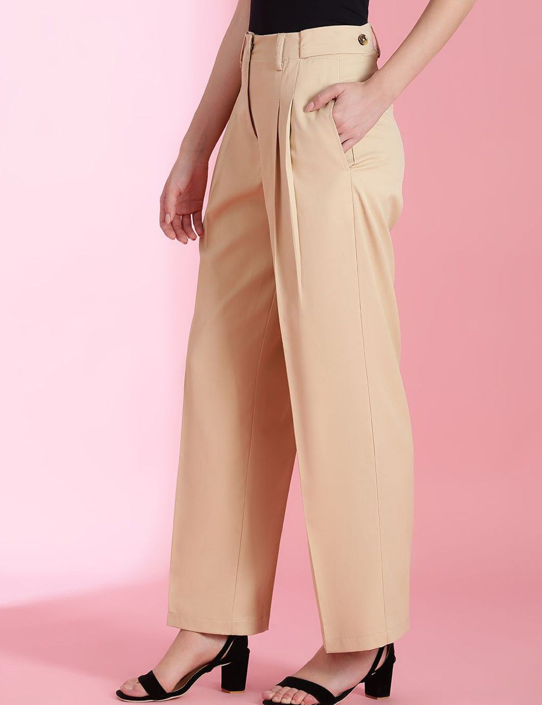 Kotty Women Solid Straight Fit Mid-Rise Pleated Parallel Trousers