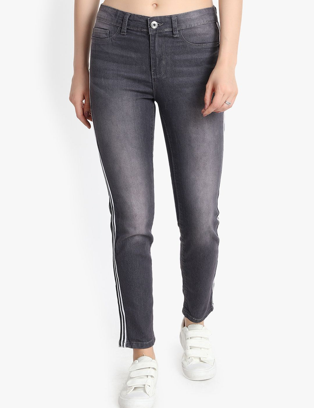 Kotty Women Black Skinny Fit High-Rise Clean Look Jeans