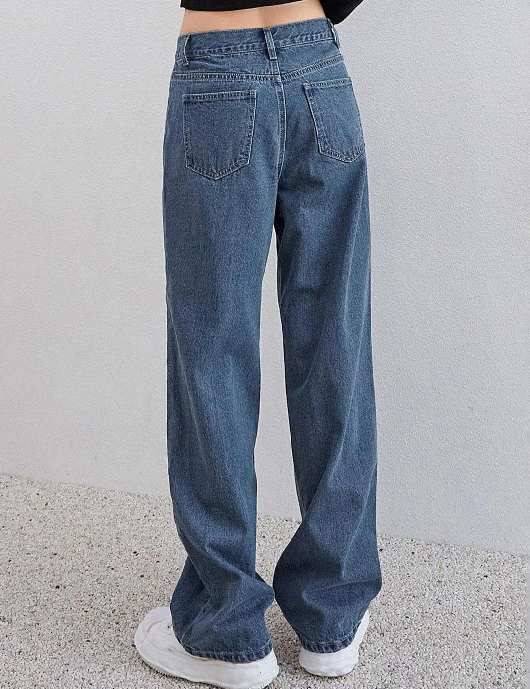 Kotty Women Jean Straight Fit High-Rise Light Fade Clean Look Stretchable Jeans