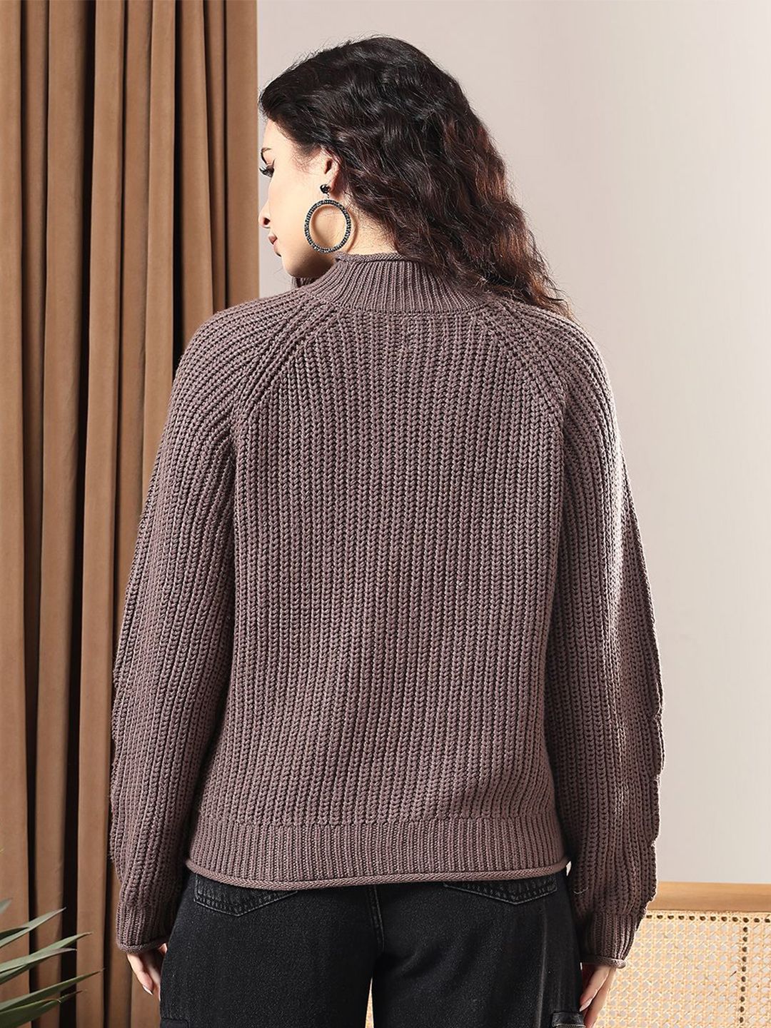 Kotty Women Ribbed Round Neck Pullover