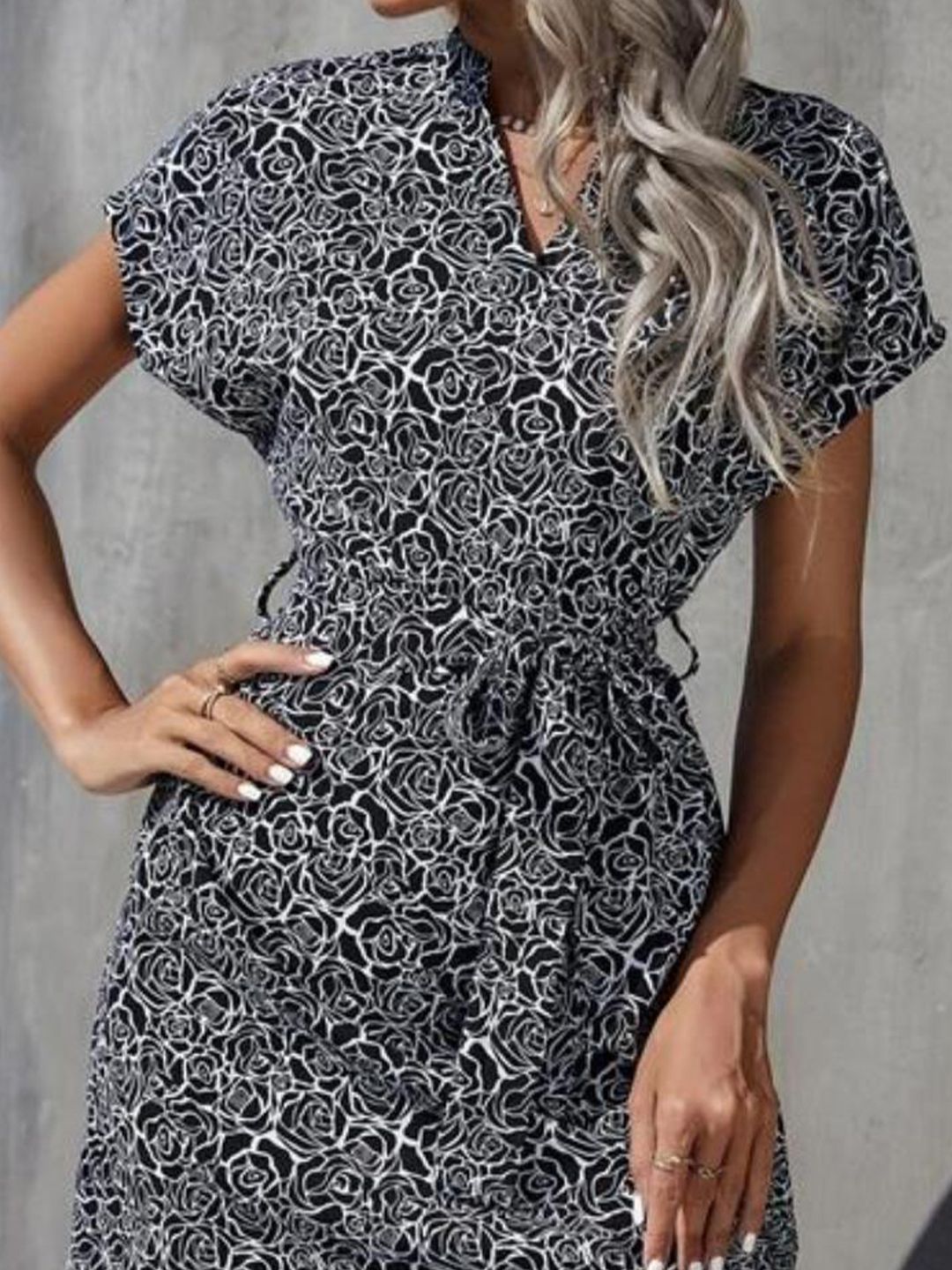 Kotty Black Abstract Printed V-Neck Extended Sleeves A-Line Dress