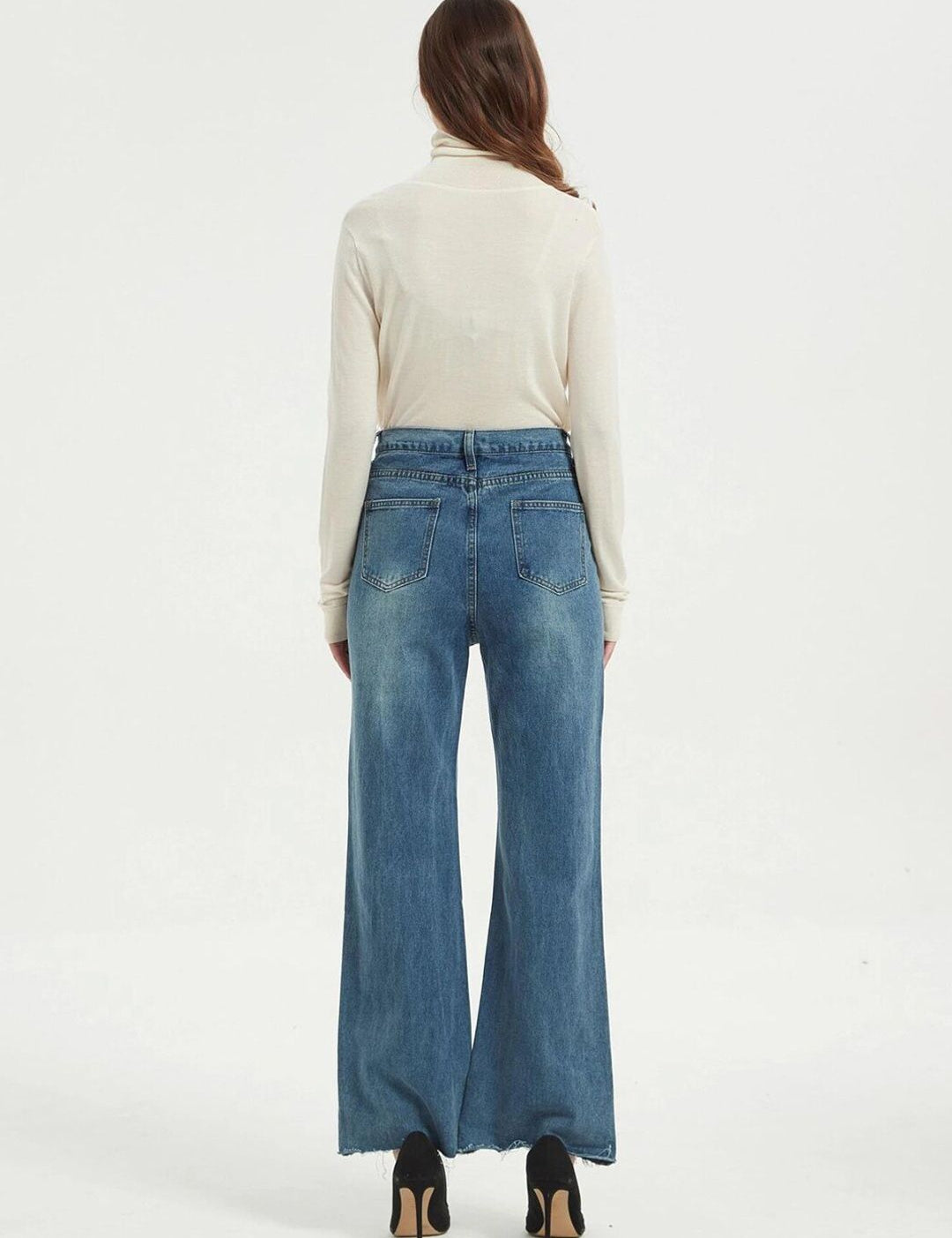 Kotty Women Blue Jean Flared High-Rise Low Distress Light Fade Stretchable Jeans