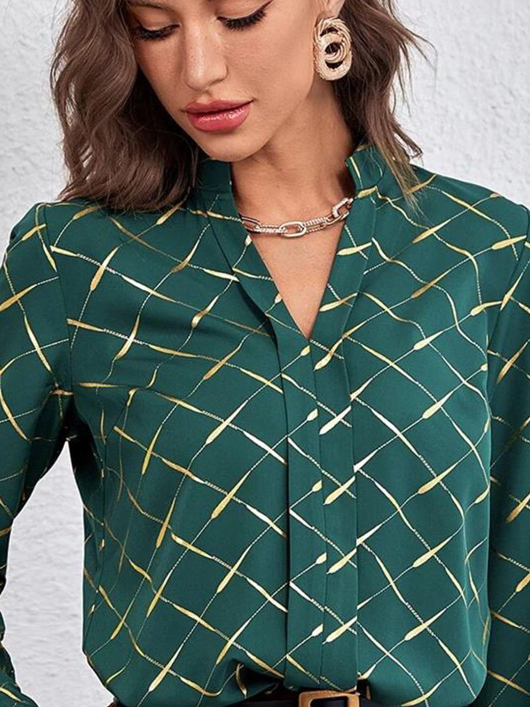 Kotty Geometric Printed Mandarin Collar Satin Shirt Style Top