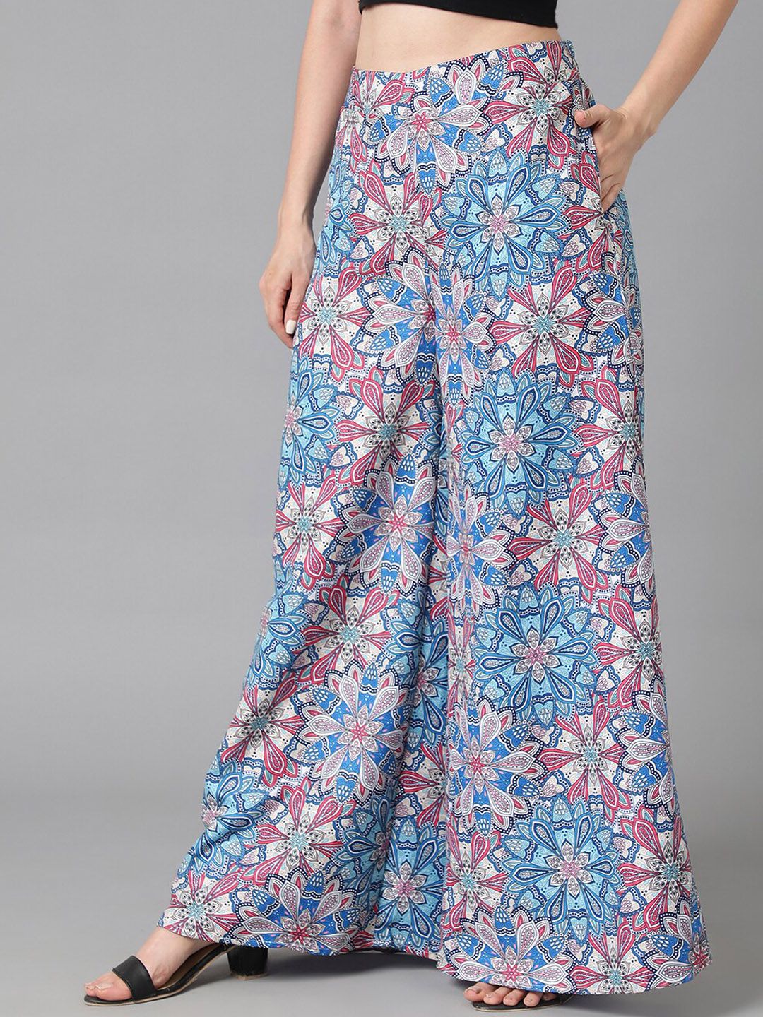 Kotty Women Blue Floral Printed Relaxed Flared Easy Wash Parallel Trousers
