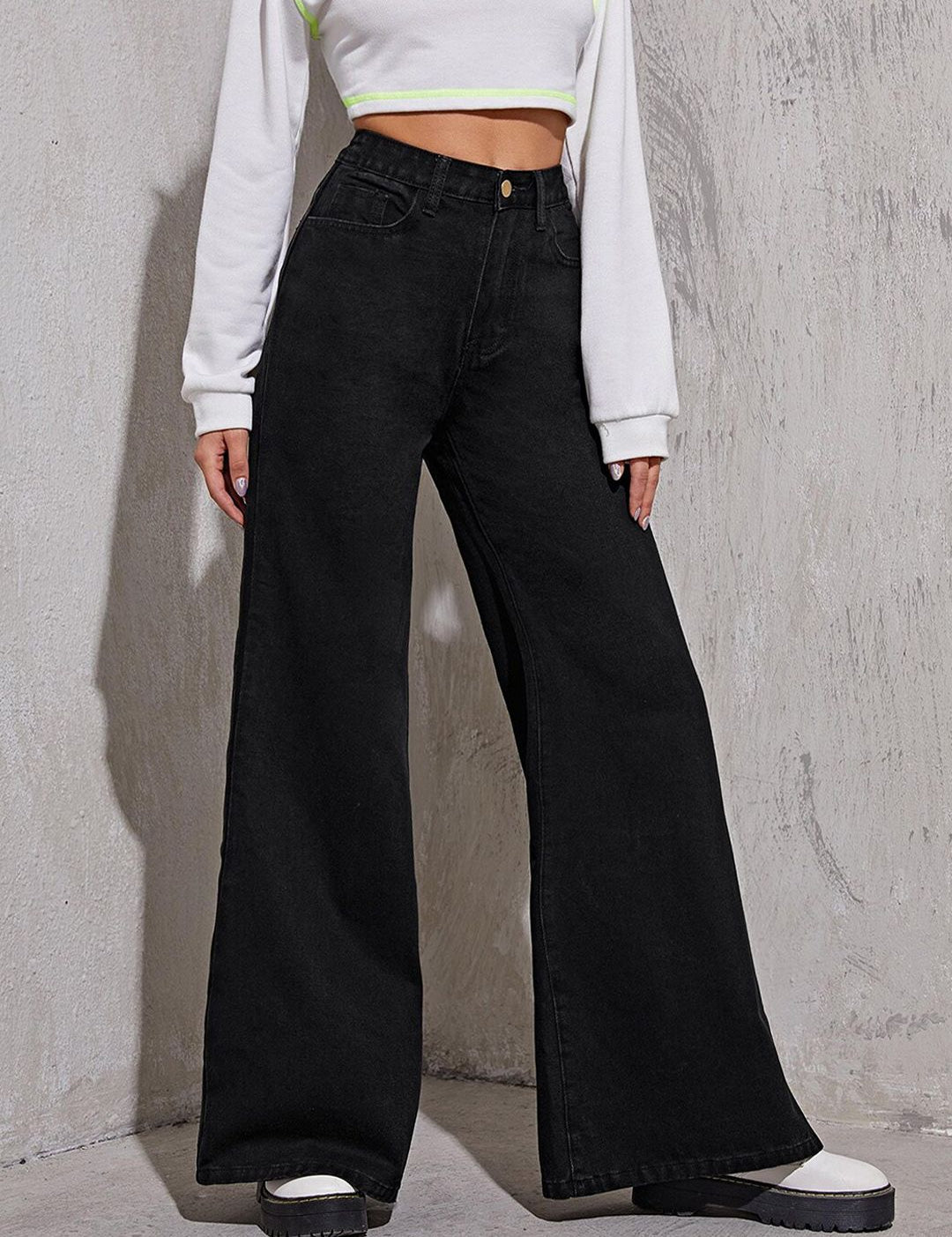 Kotty Women Flared High-Rise Stretchable Jeans