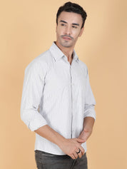 Kotty Men Relaxed Spread Collar Graphic Printed Casual Shirt