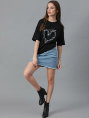 Kotty Graphic Printed Round Neck  Drop-Shoulder Sleeves Pure Cotton Oversized T-shirt