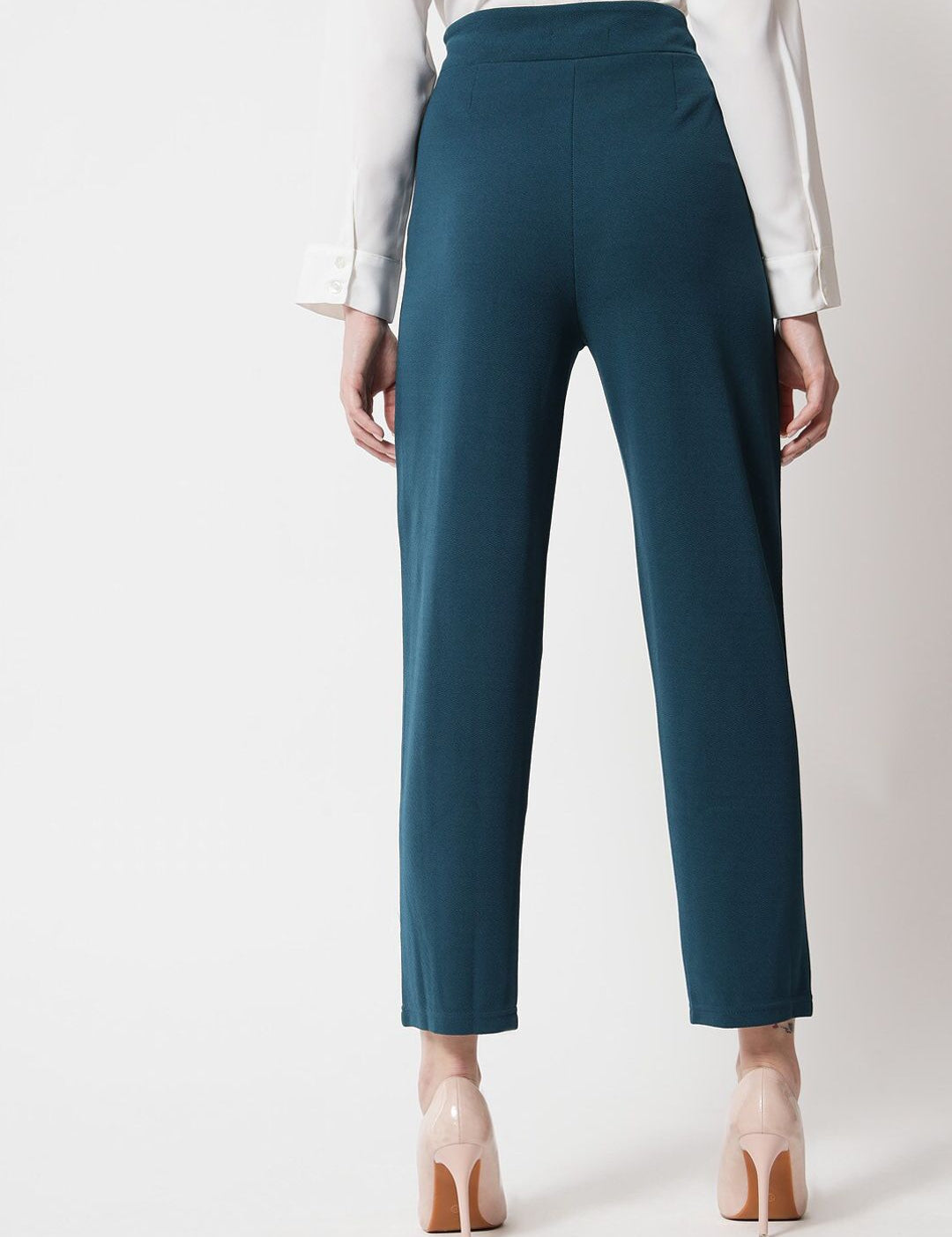 Kotty Women Green Relaxed Straight Fit High-Rise Easy Wash Trouser