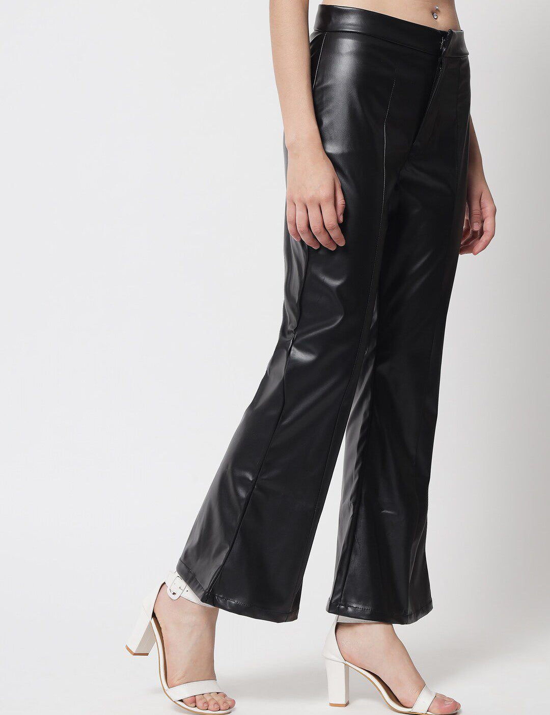 Kotty Women Black Relaxed Flared Trousers
