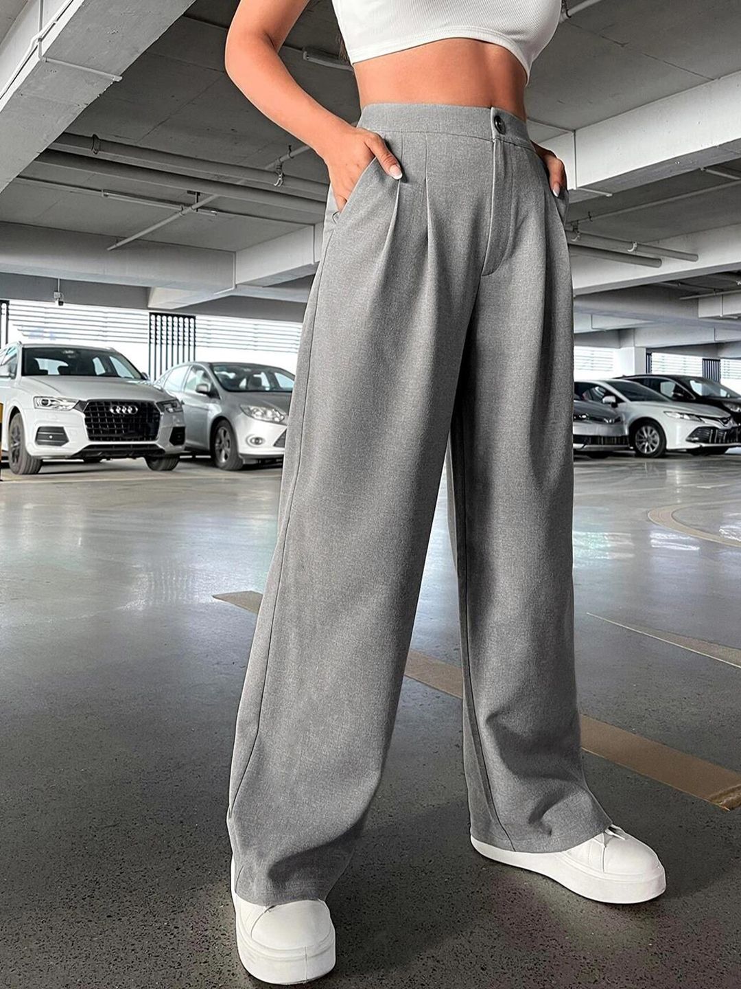 Kotty Women Relaxed Straight Leg Fit High-Rise Easy Wash Parallel Trousers