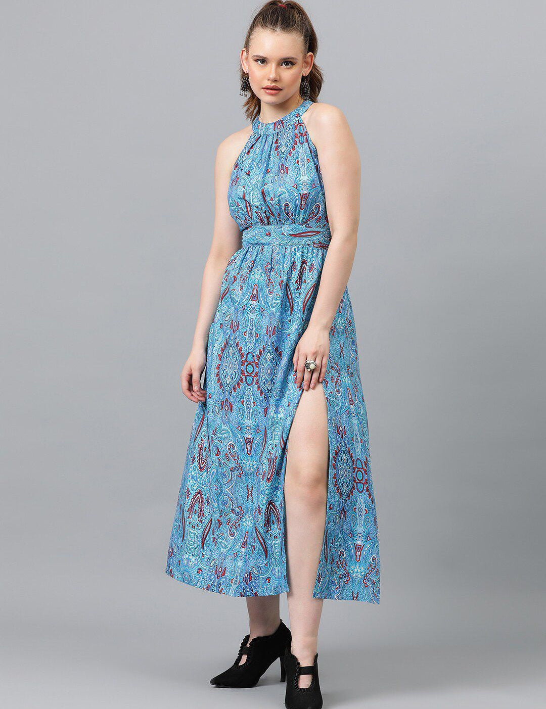 Kotty Blue Floral Printed Round Neck Maxi Dress