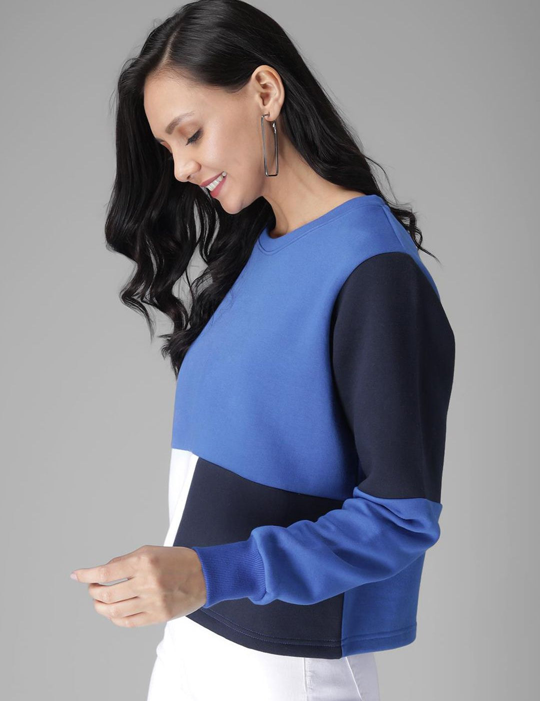 Kotty Women Blue Colourblocked Sweatshirt