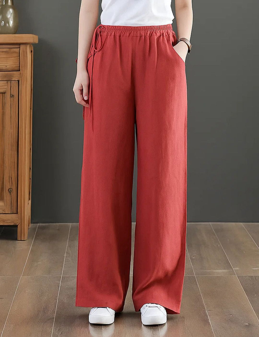 Kotty Women Relaxed Straight Leg High-Rise Pleated Trousers